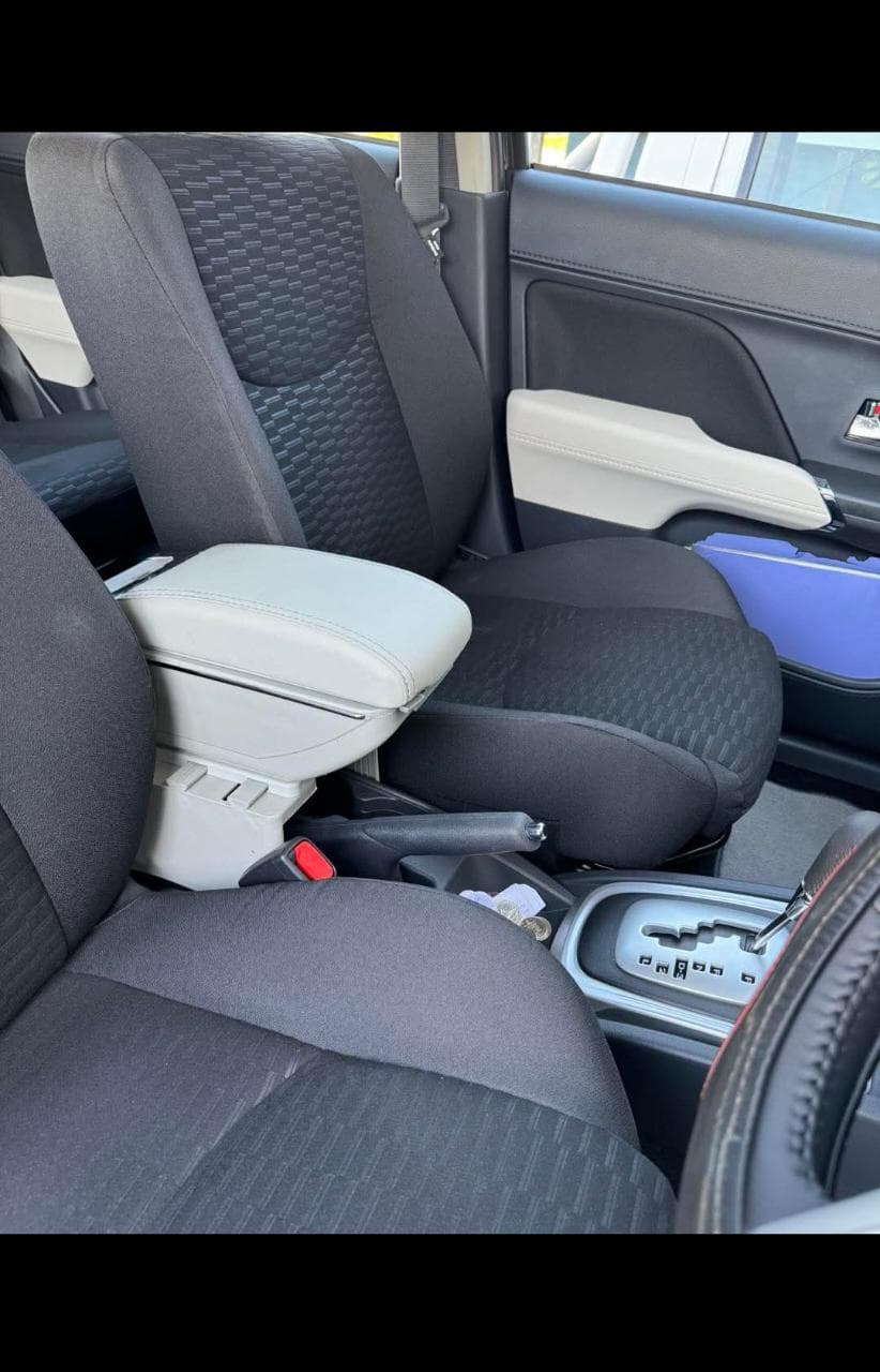 Universal Car Center Console Armrest Box with USB Ports