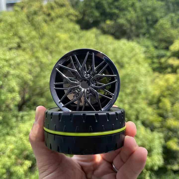 CAR WHEEL HUB/RIM SOLAR POWERED AIRFRESHNER