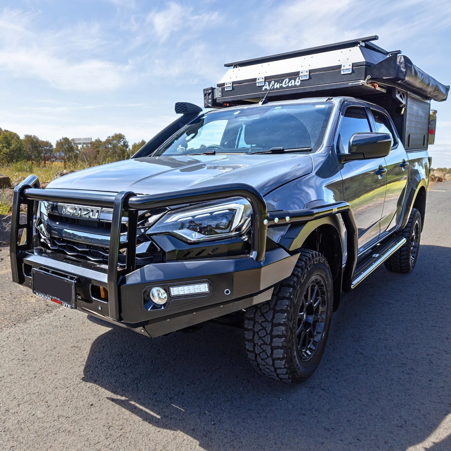Offroad Steel Heavy-Duty Front Bumper Bull Bar